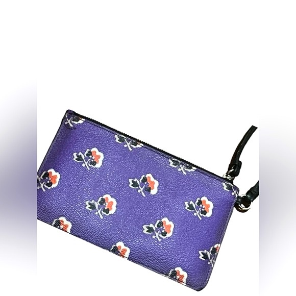 Coach F56027 Purple Bramble Rose PVC Leather Zip Wristlet - Picture 4 of 9